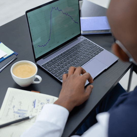 Finexia - Team di esperti di criptovalute